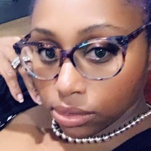 Meet your Posher, Shakira d